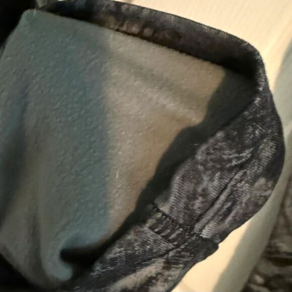 Spalding Women's Black and Grey Leggings - Picture 2 of 5